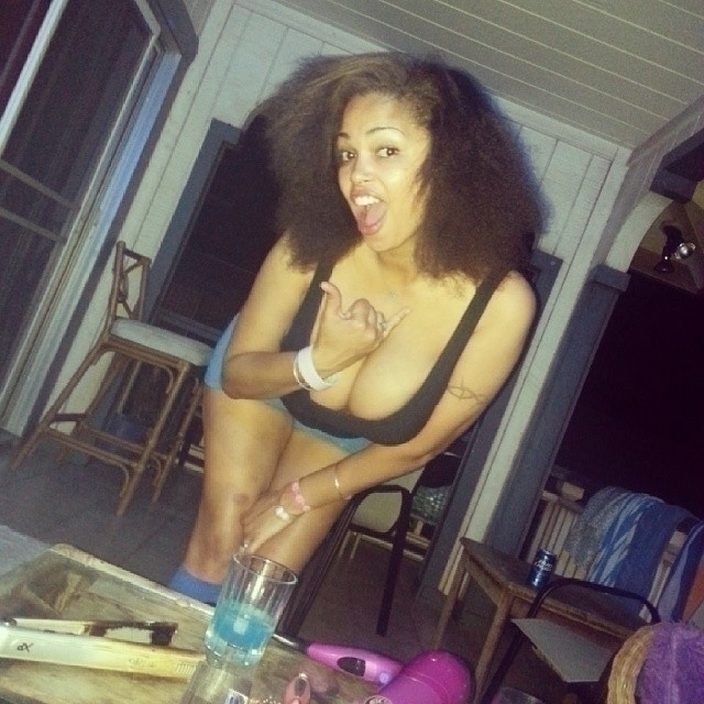 Image Reference: 01121030645817452112 - Love Boobs