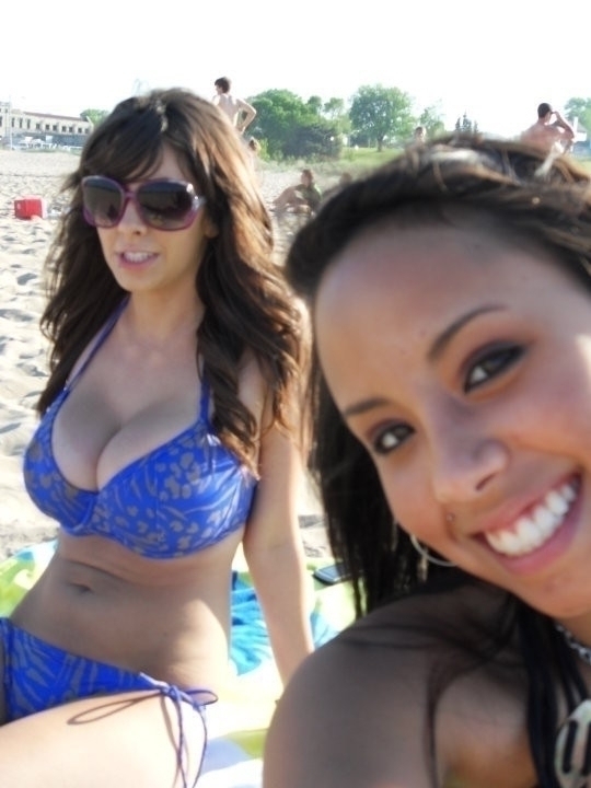 Image Reference: 09824796502282924568 - Love Boobs