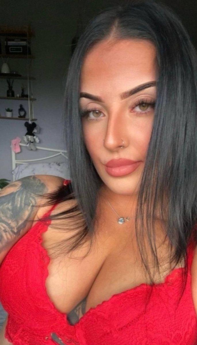 Image Reference: 16005848279363083040 - Love Boobs