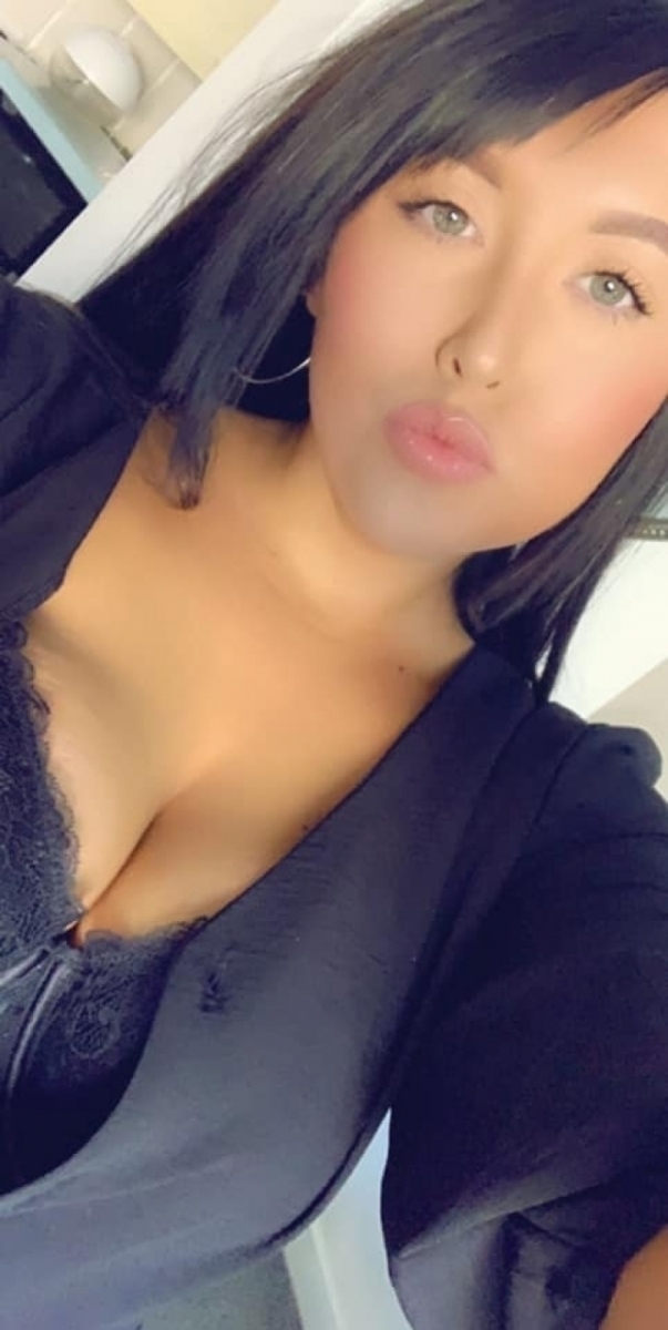 Image Reference: 28801298148684891226 - Love Boobs