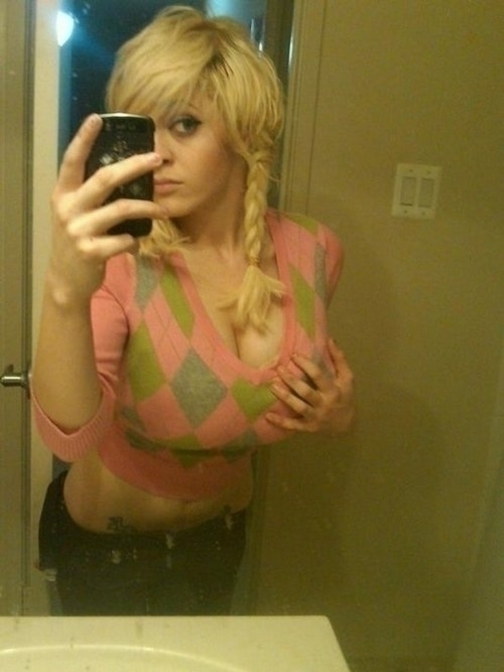 Image Reference: 34544569007288484256 - Love Boobs