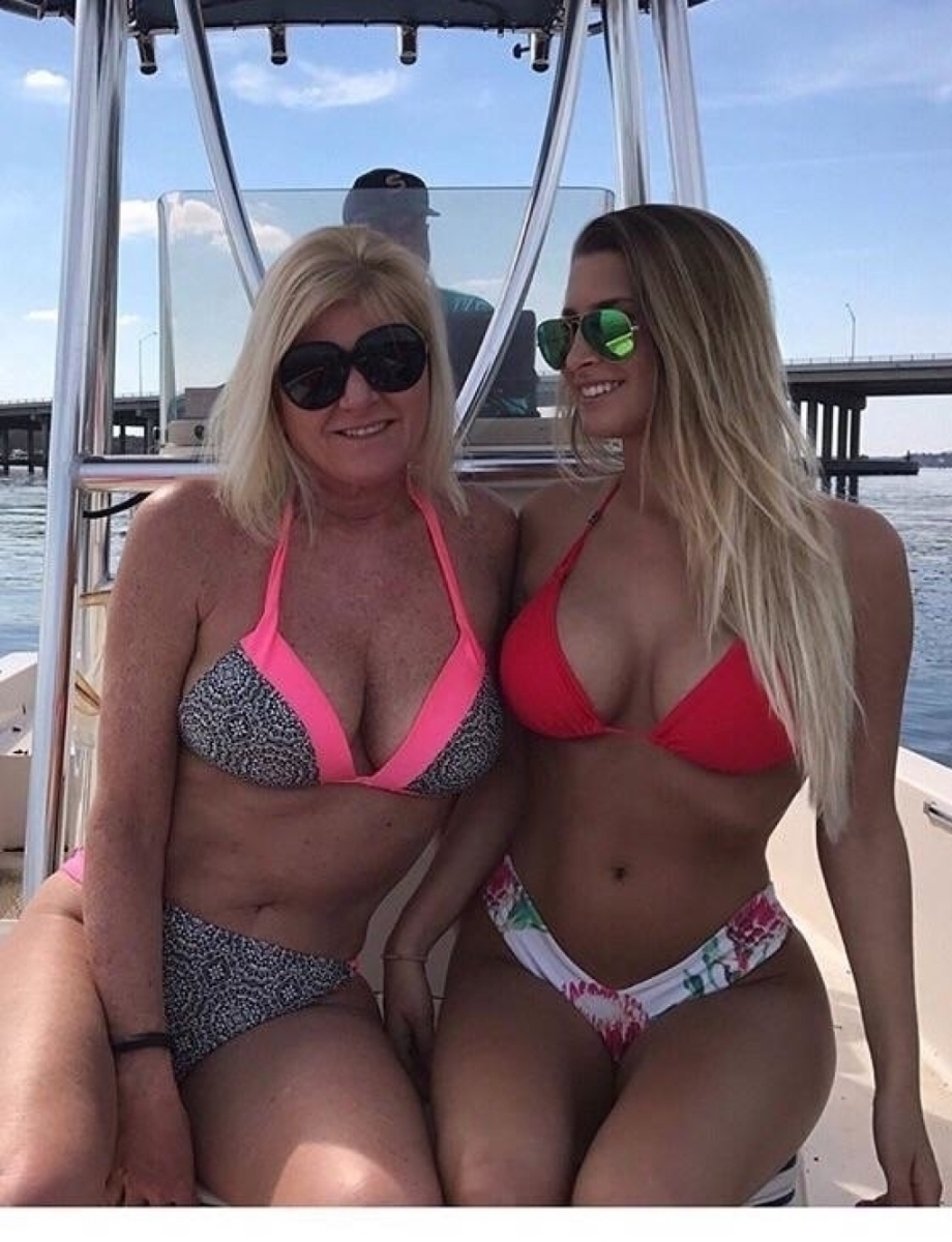 Image Reference: 46795164448383410166 - Love Boobs