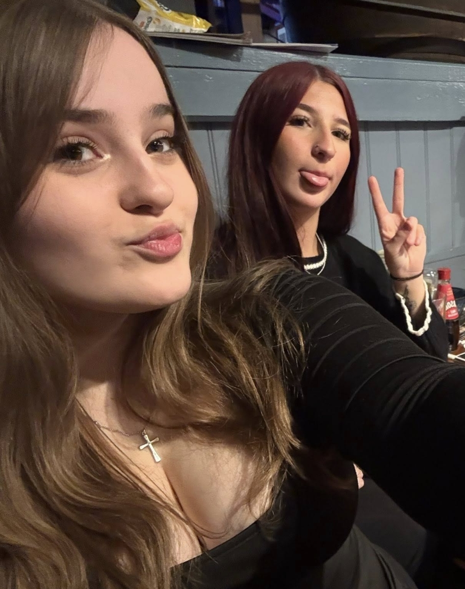 Image Reference: 68148065742875203479 - Love Boobs